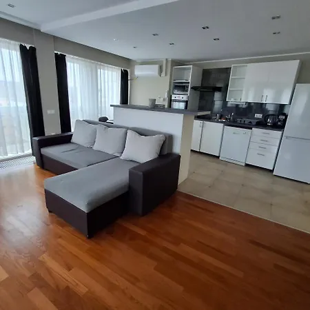 Unicorniselit Апартаменты Эгер