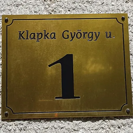 Unicorniselit Апартаменты Эгер